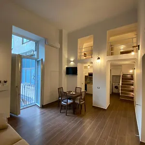 Silvi's House Apartament Neapol