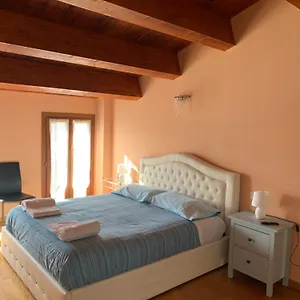  Appartamento Luce-- 2 Da Letto--centro Storico--parcheggio Privato Gratuito Italia